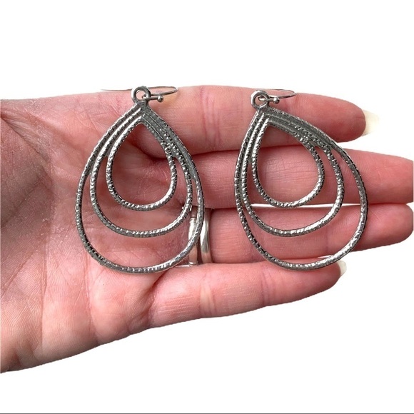 Boutique Sliver Tone Double Tear Drop Textured Drop Earrings - Picture 2 of 3